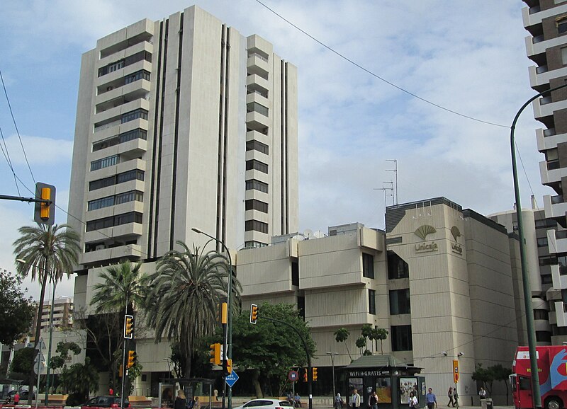 Edificio de Unicaja en Málaga